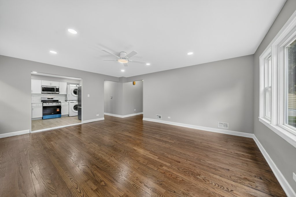 8152 Knox Avenue Property Photo 7
