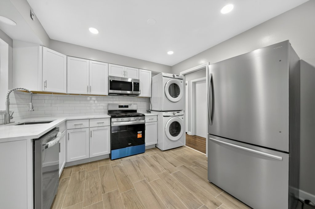 8152 Knox Avenue Property Photo 9
