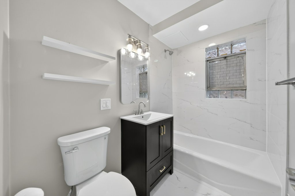 8152 Knox Avenue Property Photo 14