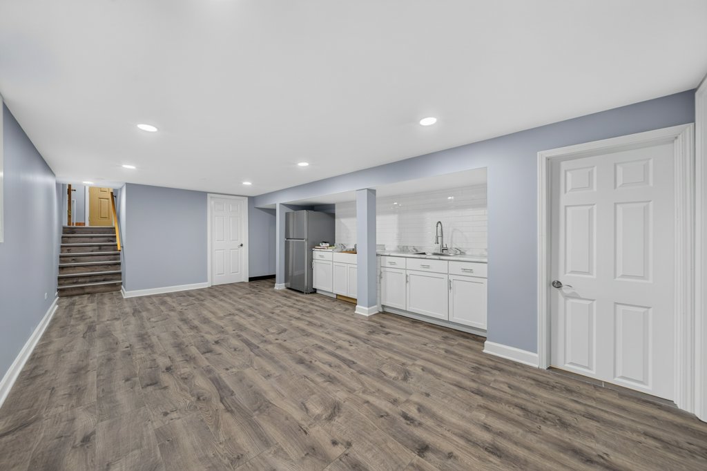 8152 Knox Avenue Property Photo 26