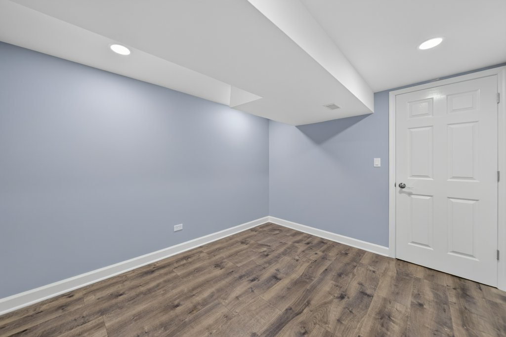 8152 Knox Avenue Property Photo 29