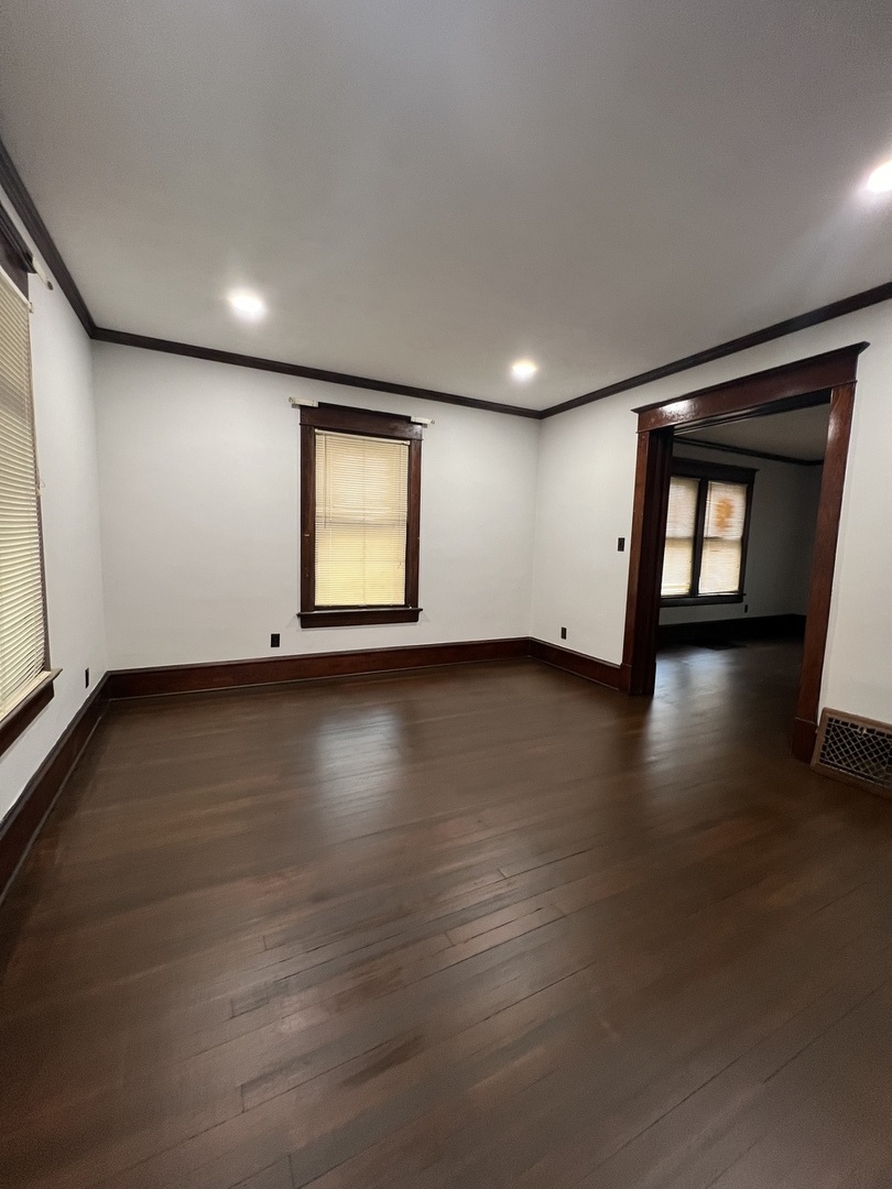 1214 W Olive Street Property Photo 8
