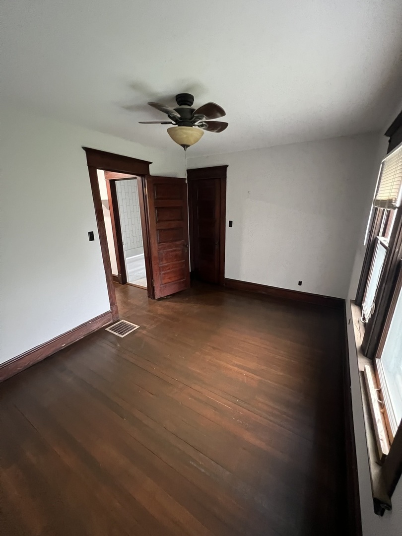 1214 W Olive Street Property Photo 29