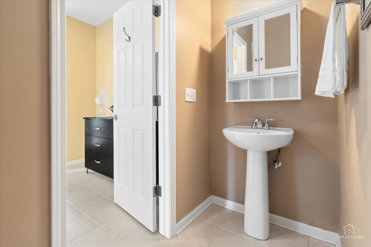 3051 Bridgeham Street Property Photo 4
