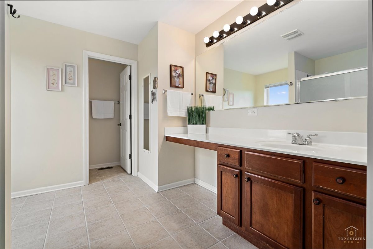 3051 Bridgeham Street Property Photo 21