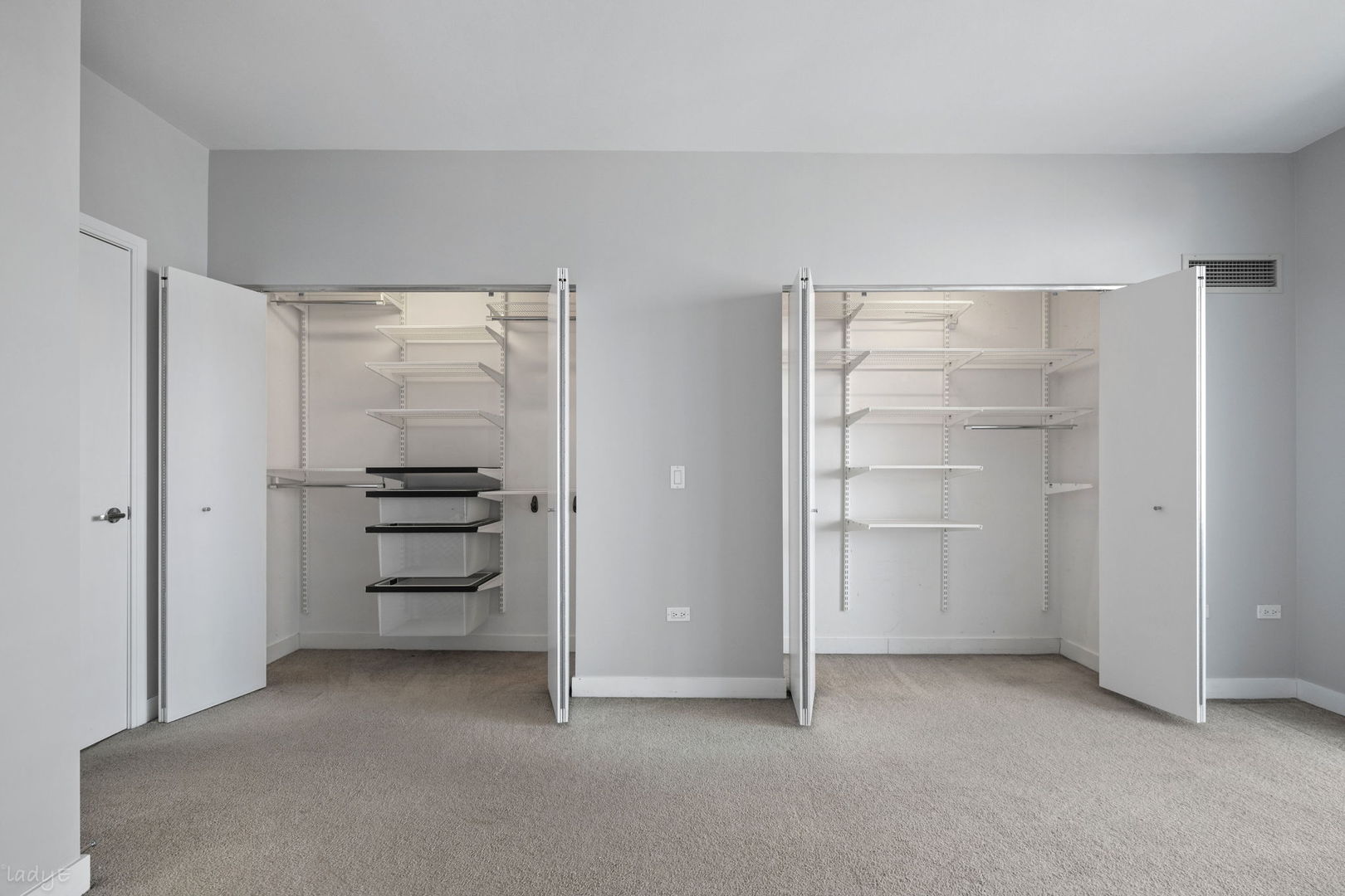 8 E Randolph Street 3202 Property Photo 19