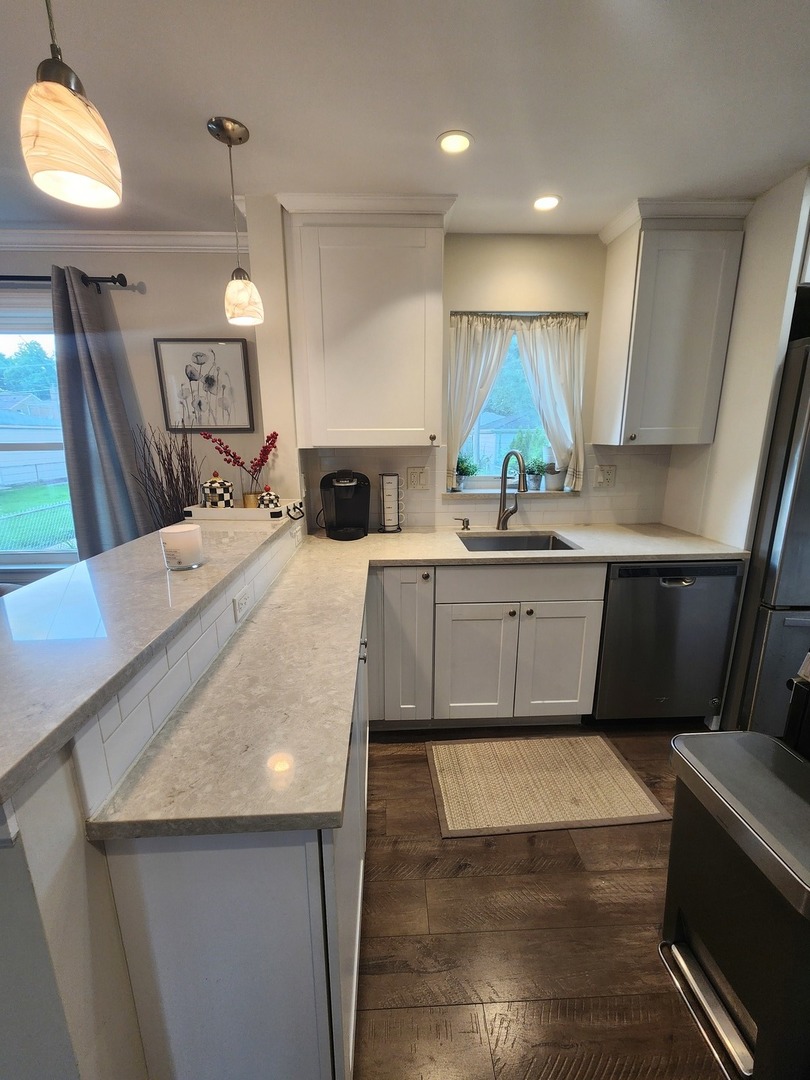 3812 W Hull Street Property Photo 9