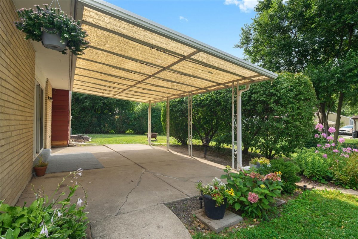 1541 E Lake Louise Drive Property Photo 33