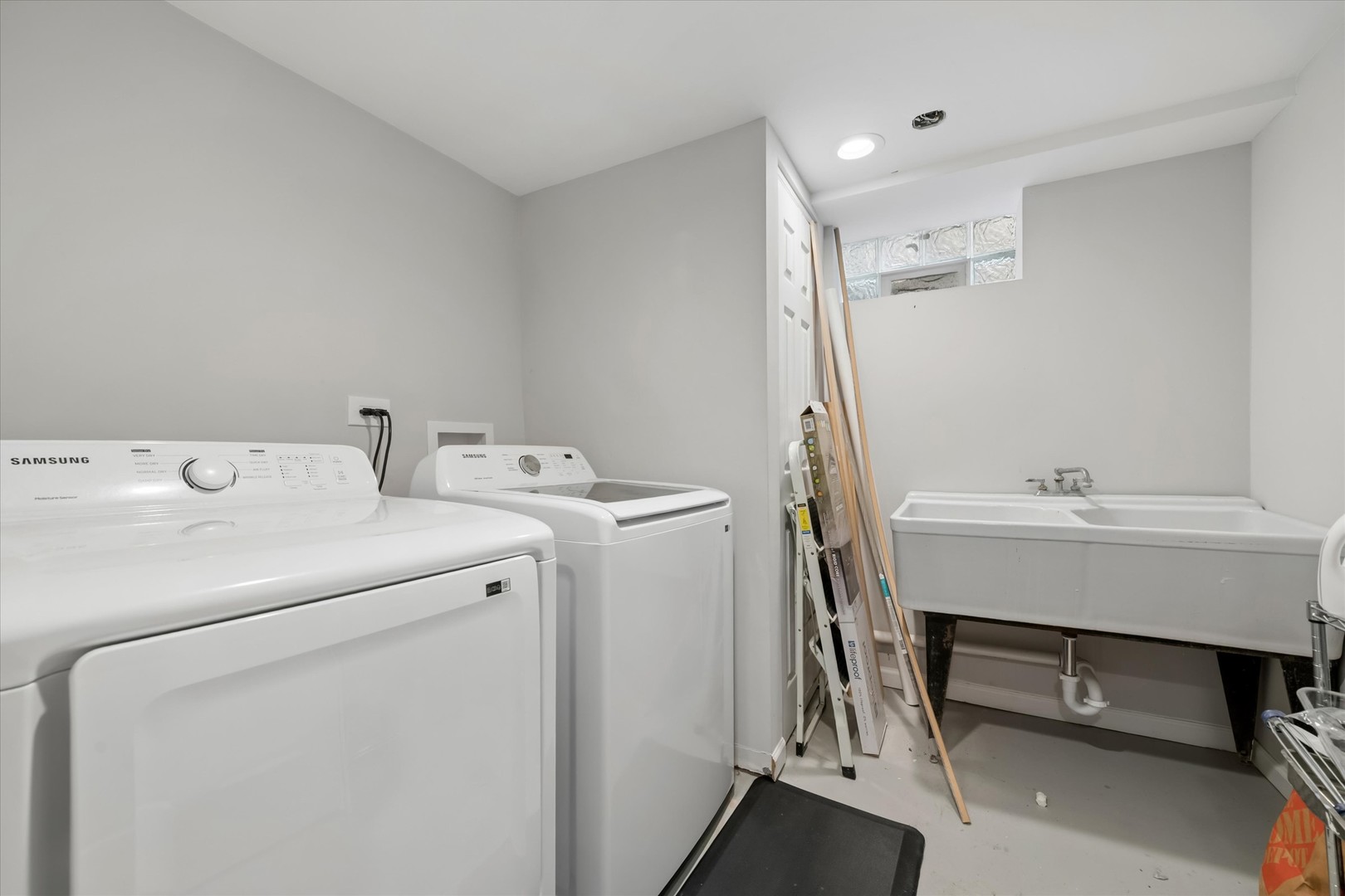 3114 W Jerome Street Property Photo 24
