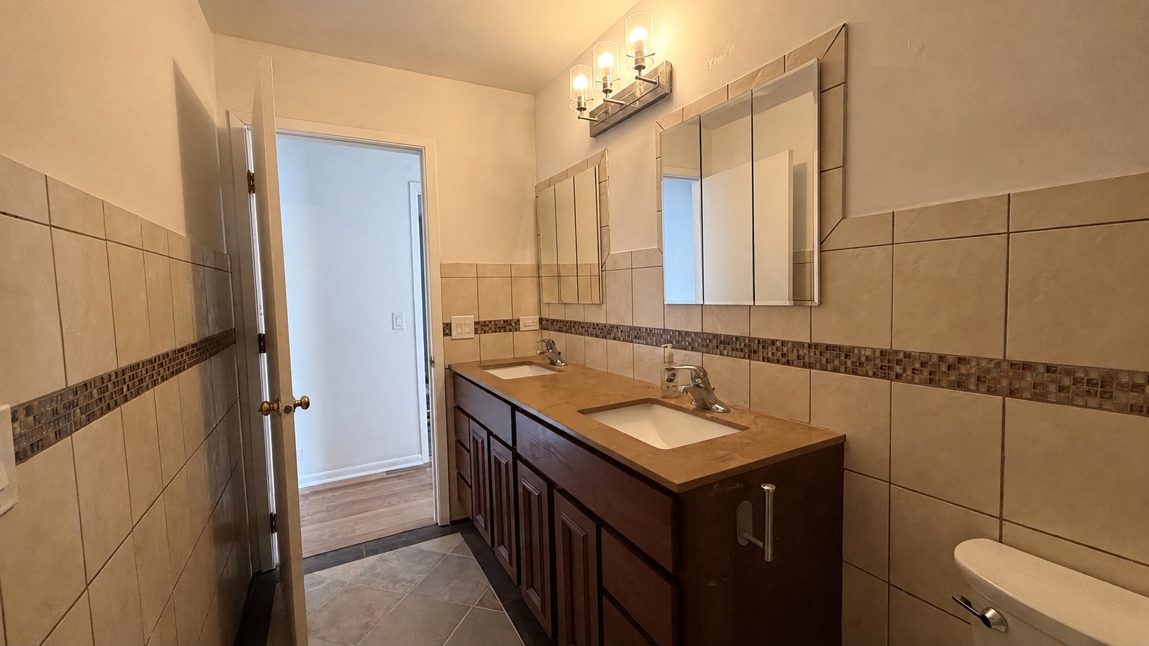 23689 N Midlothian Road Property Photo 8