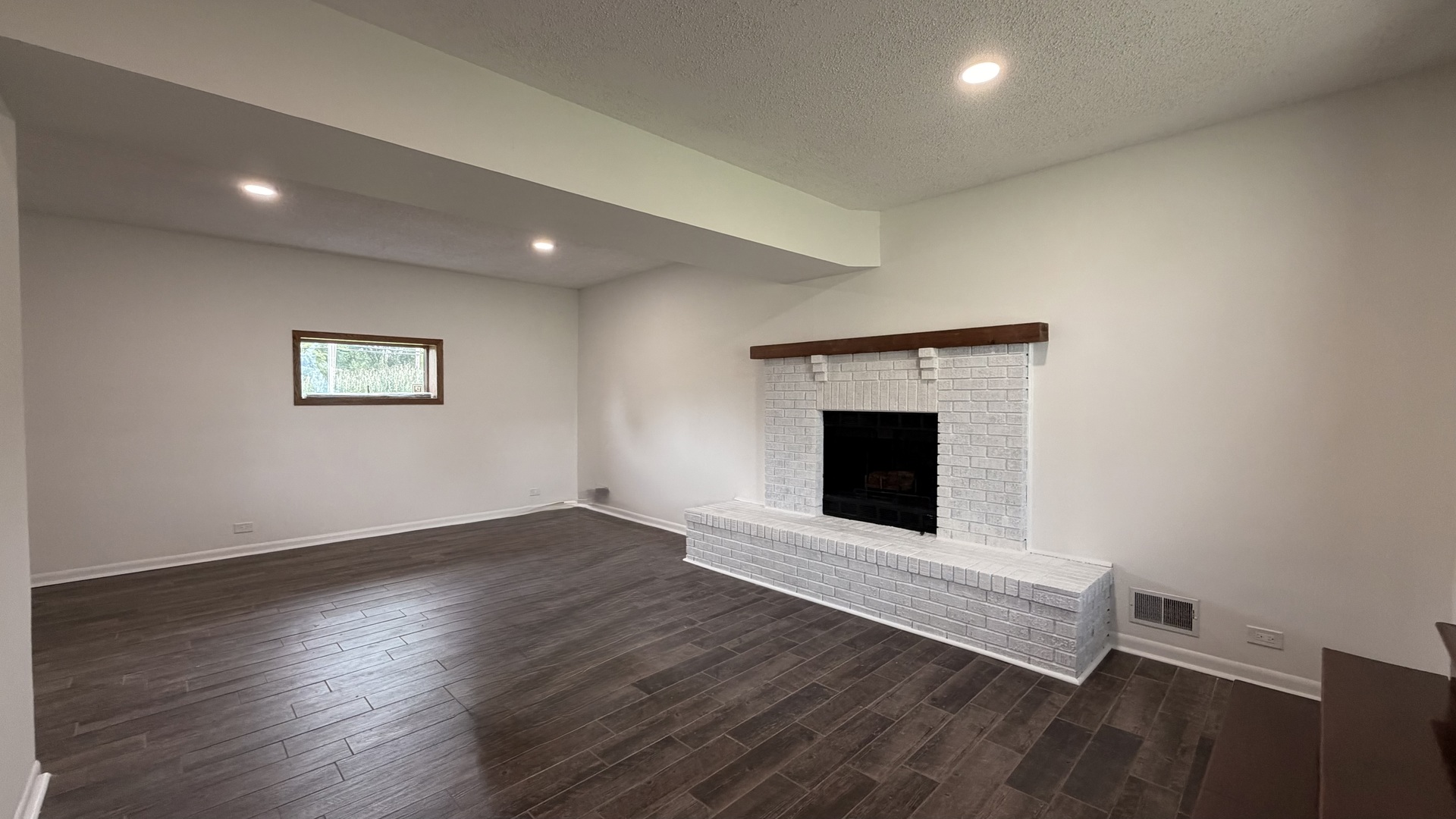 23689 N Midlothian Road Property Photo 16