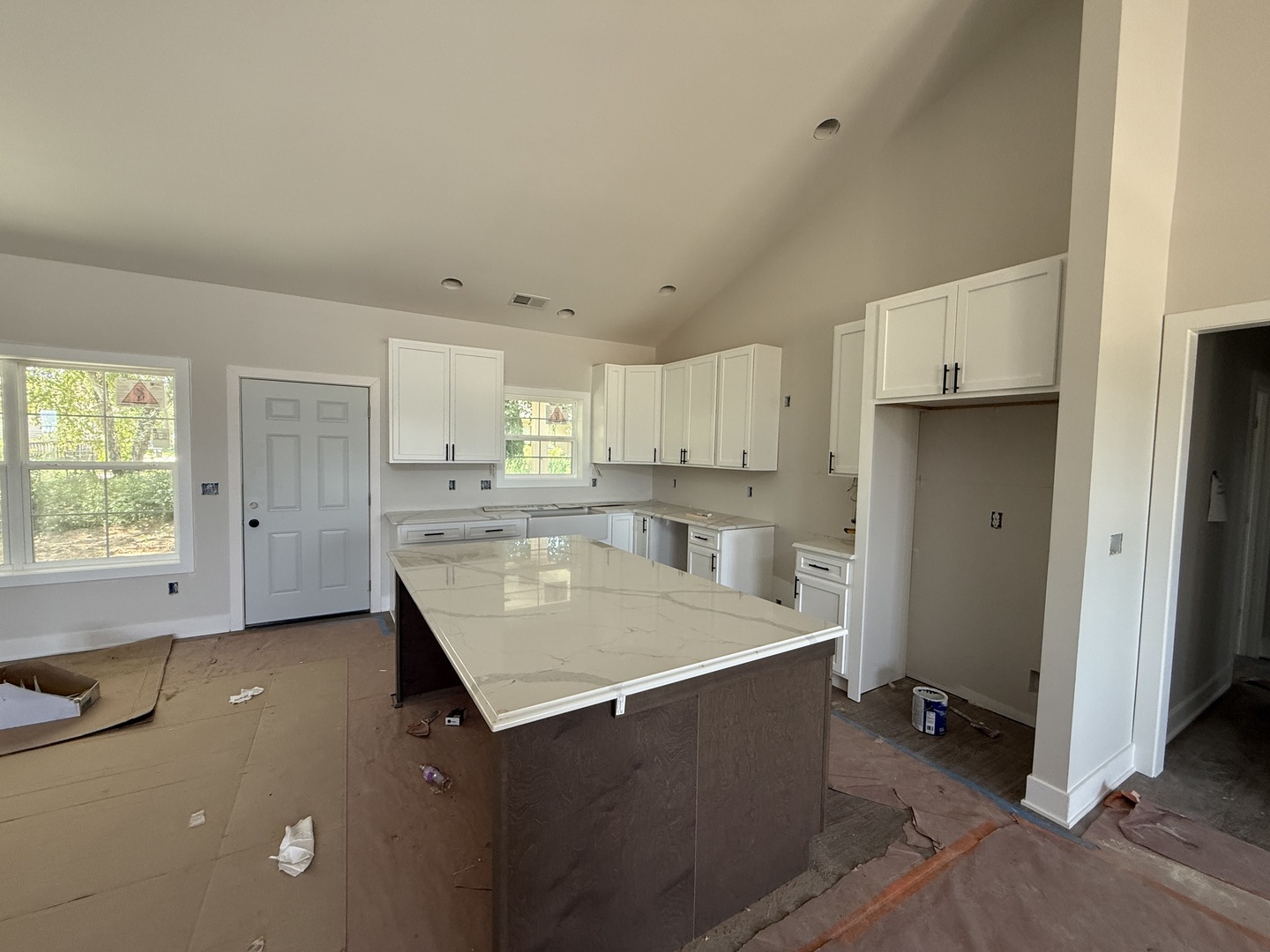 1913 S Stone Creek Boulevard Property Photo 4