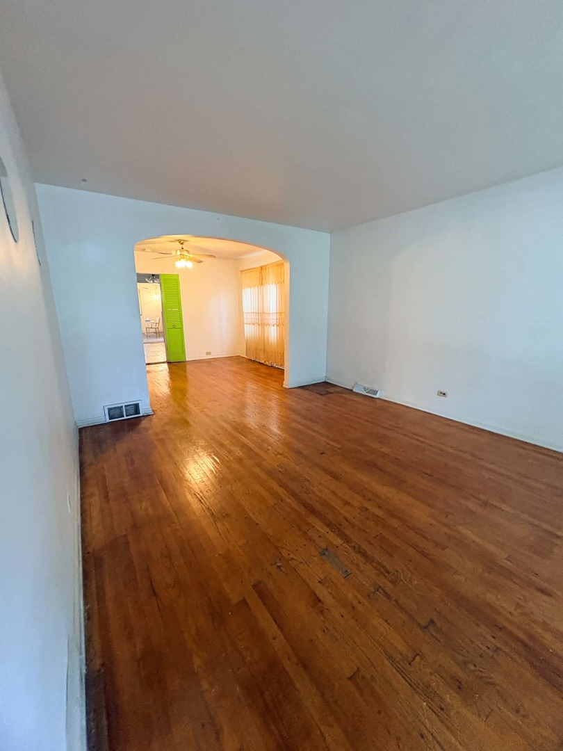 10775 S Peoria Street Property Photo 4