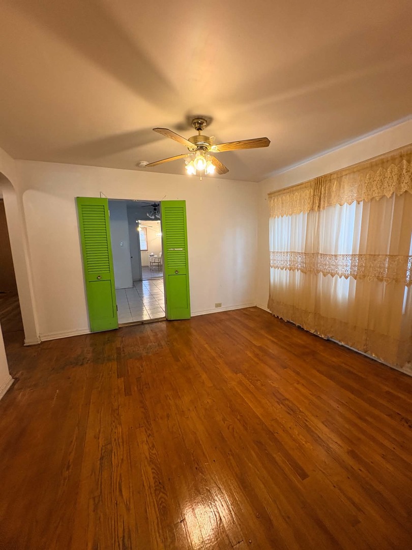 10775 S Peoria Street Property Photo 5