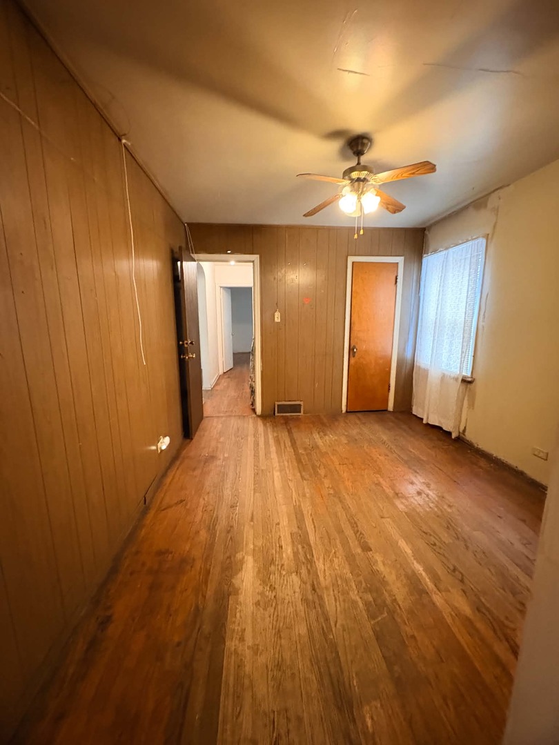 10775 S Peoria Street Property Photo 9