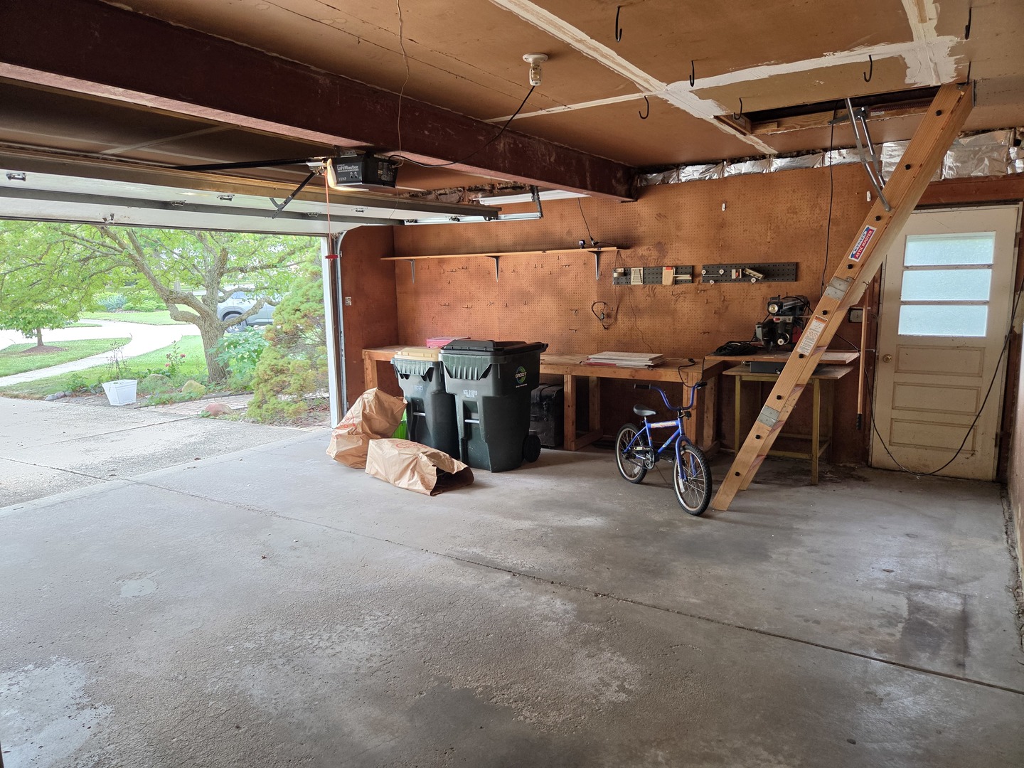 3235 N Volz Drive Property Photo 73