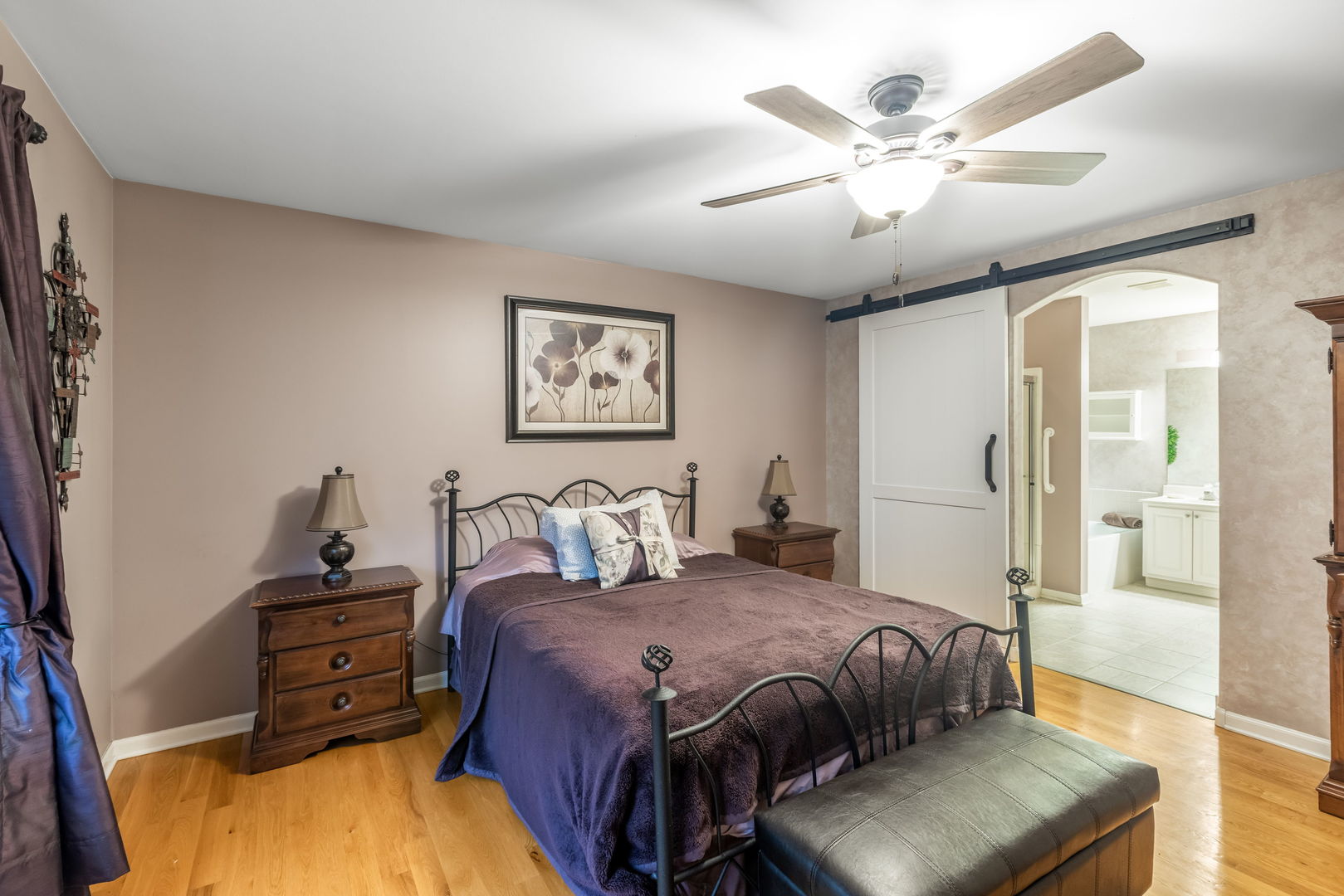 7004 Nathan Lane Property Photo 8