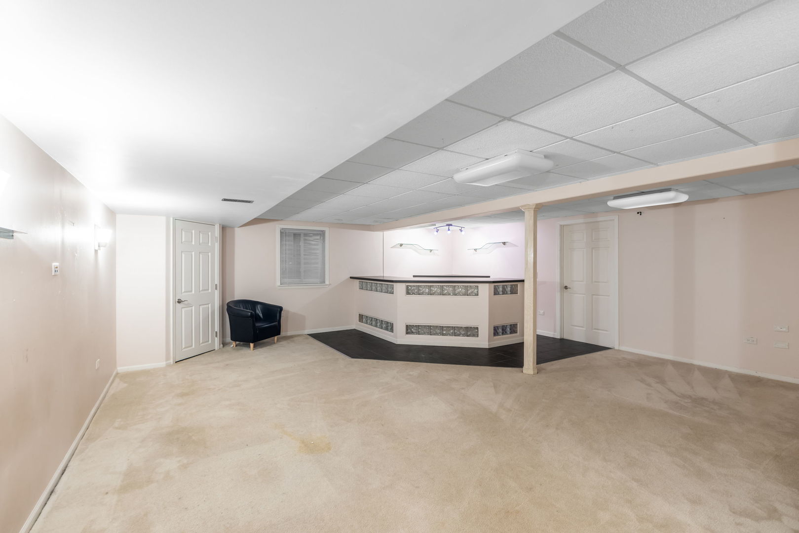 7004 Nathan Lane Property Photo 15