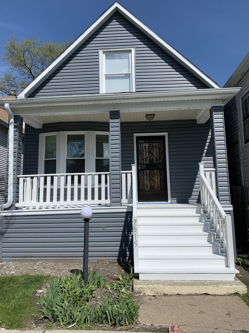 7615 S Champlain Avenue Property Photo 1