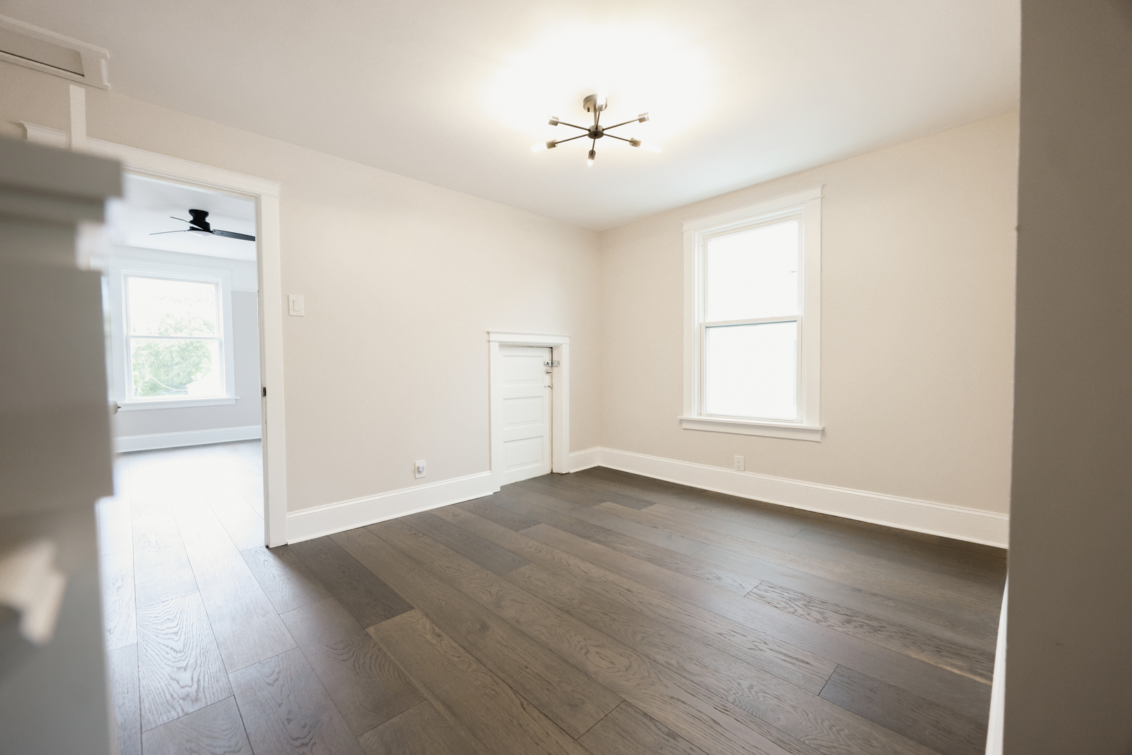 7615 S Champlain Avenue Property Photo 23
