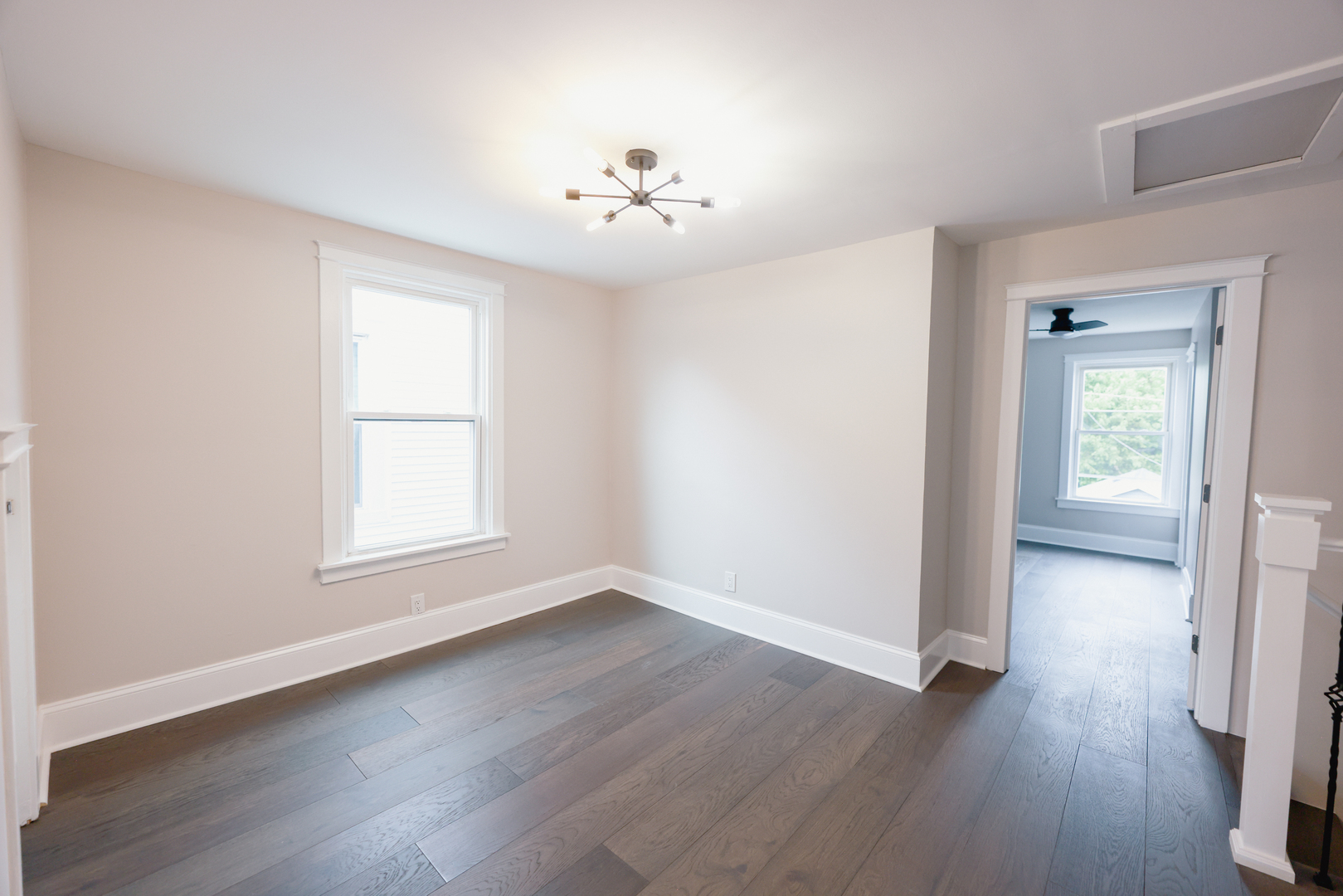 7615 S Champlain Avenue Property Photo 27