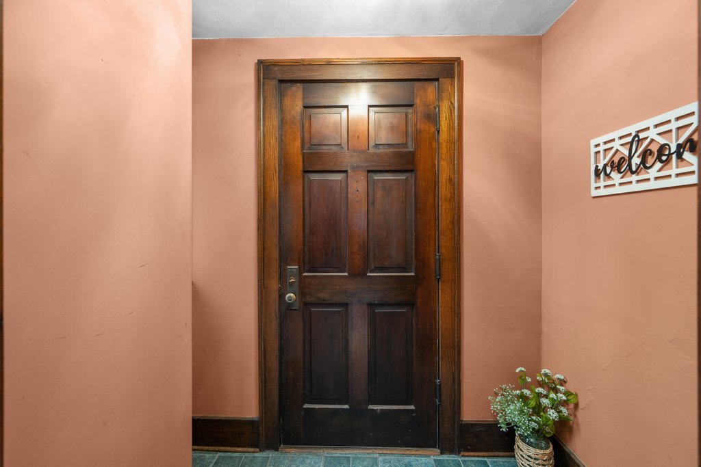 718 River Drive Property Photo 15