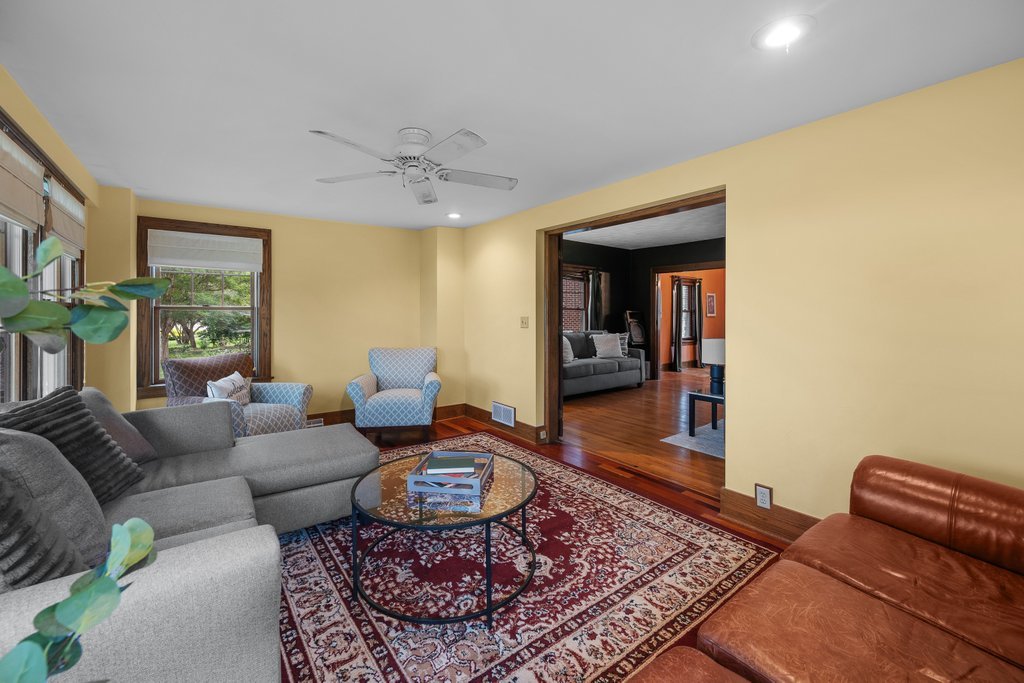 718 River Drive Property Photo 18