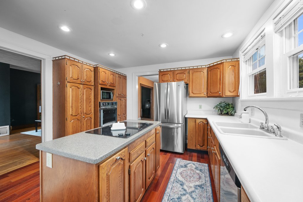 718 River Drive Property Photo 26