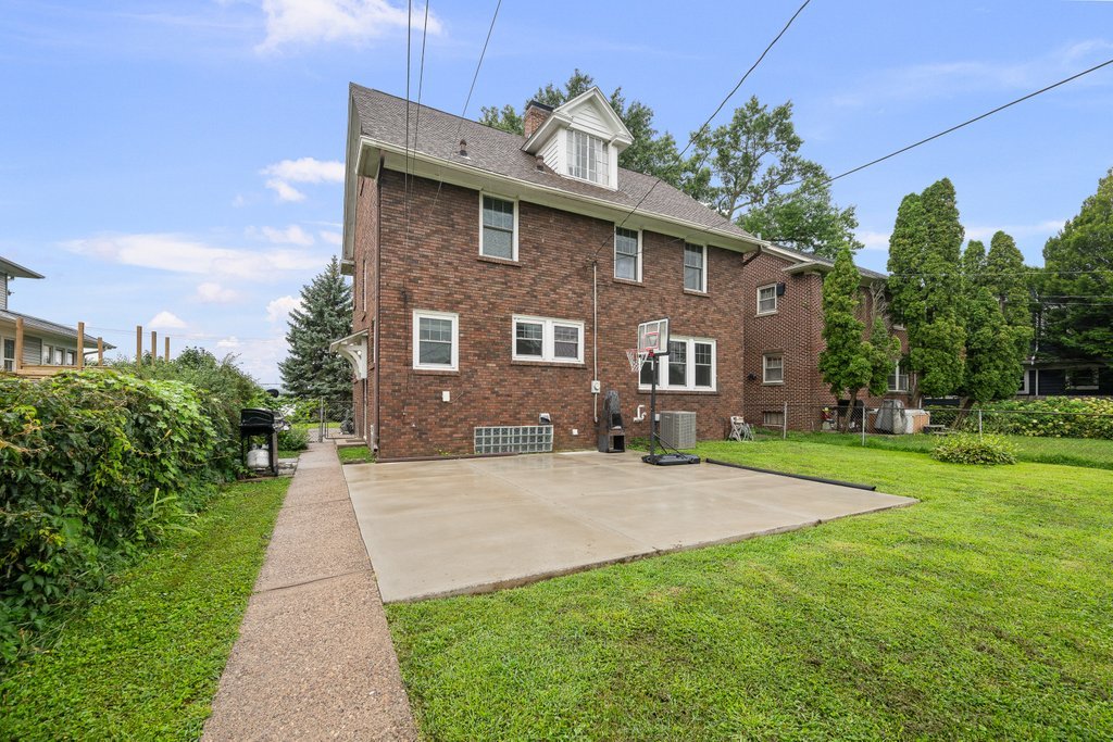718 River Drive Property Photo 55