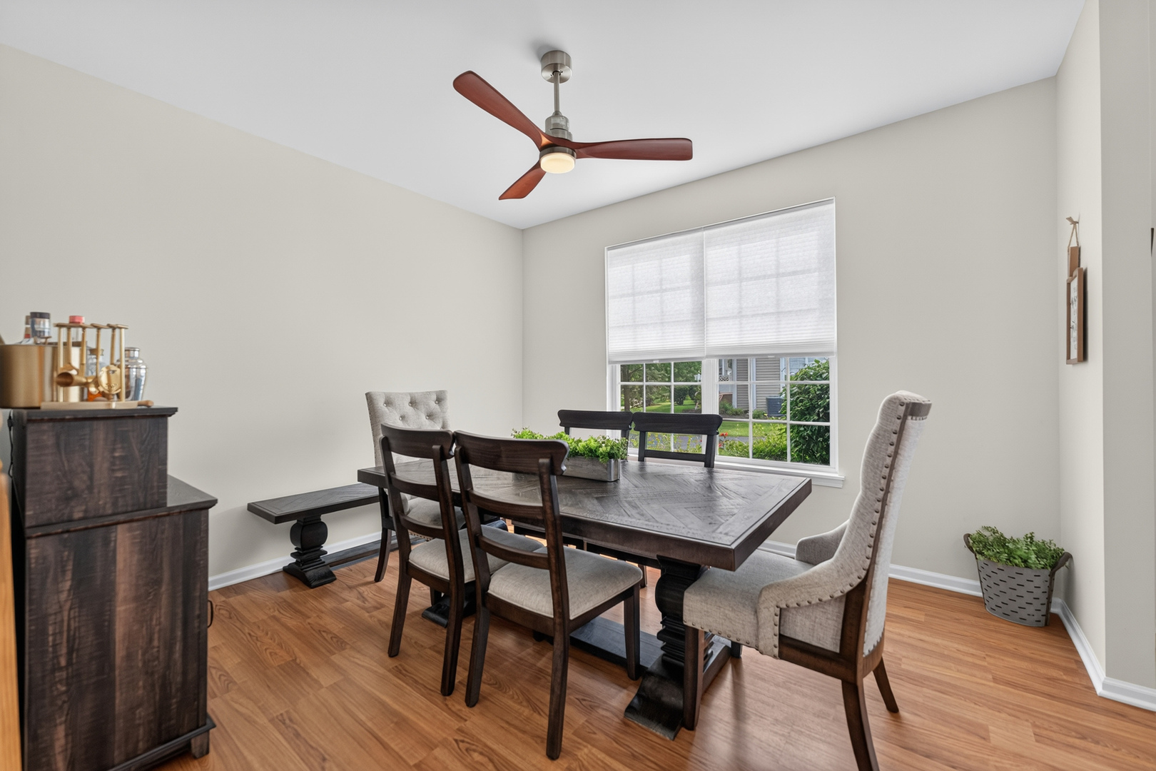 210 Brompton Lane A Property Photo 7