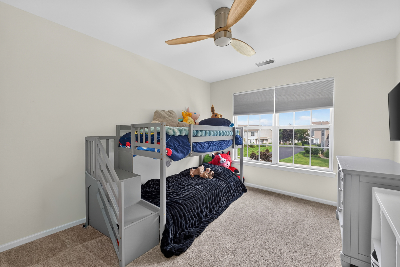 210 Brompton Lane A Property Photo 28