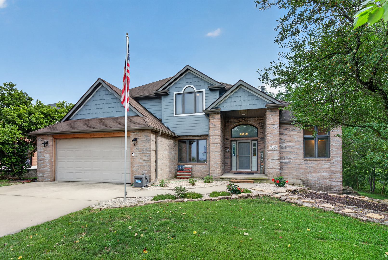 3385 W Nettle Creek Drive Property Photo 1