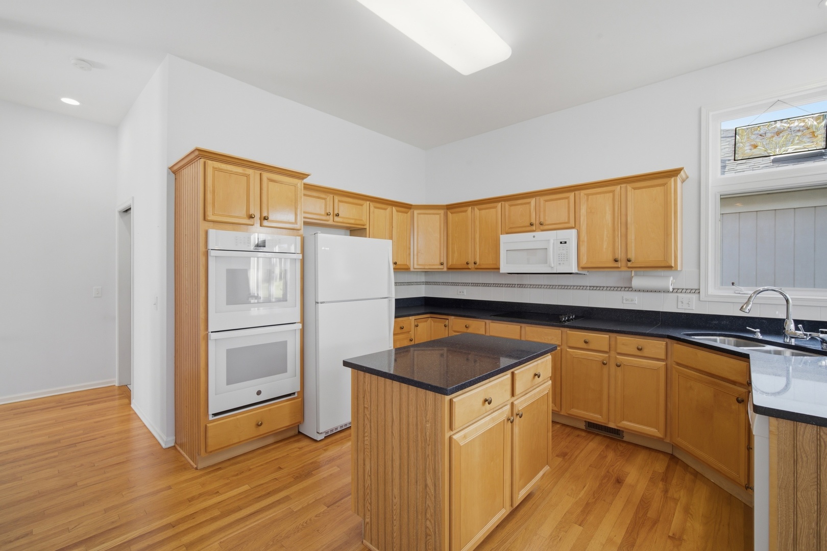 3064 N Southern Hills Drive Property Photo 5