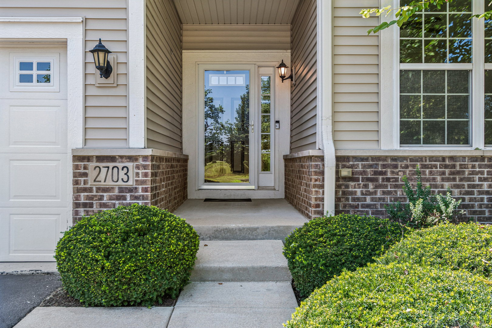 2703 Northmoor Drive Property Photo 3
