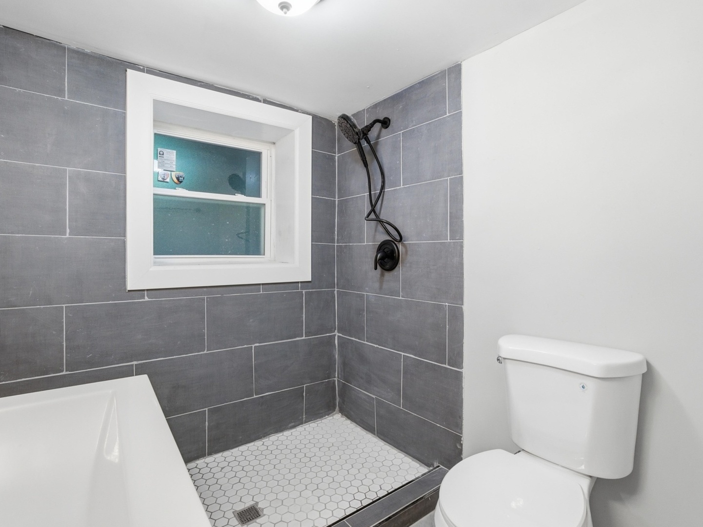8011 S Dante Avenue Property Photo 25