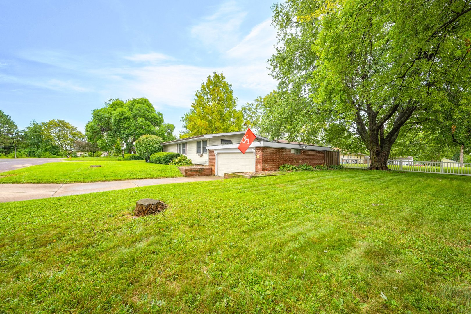 5115 N Graceland Drive Property Photo 23