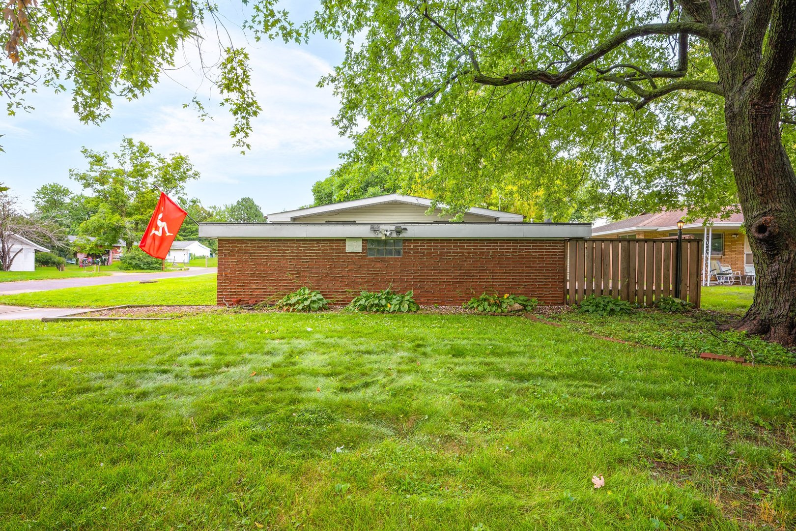 5115 N Graceland Drive Property Photo 24