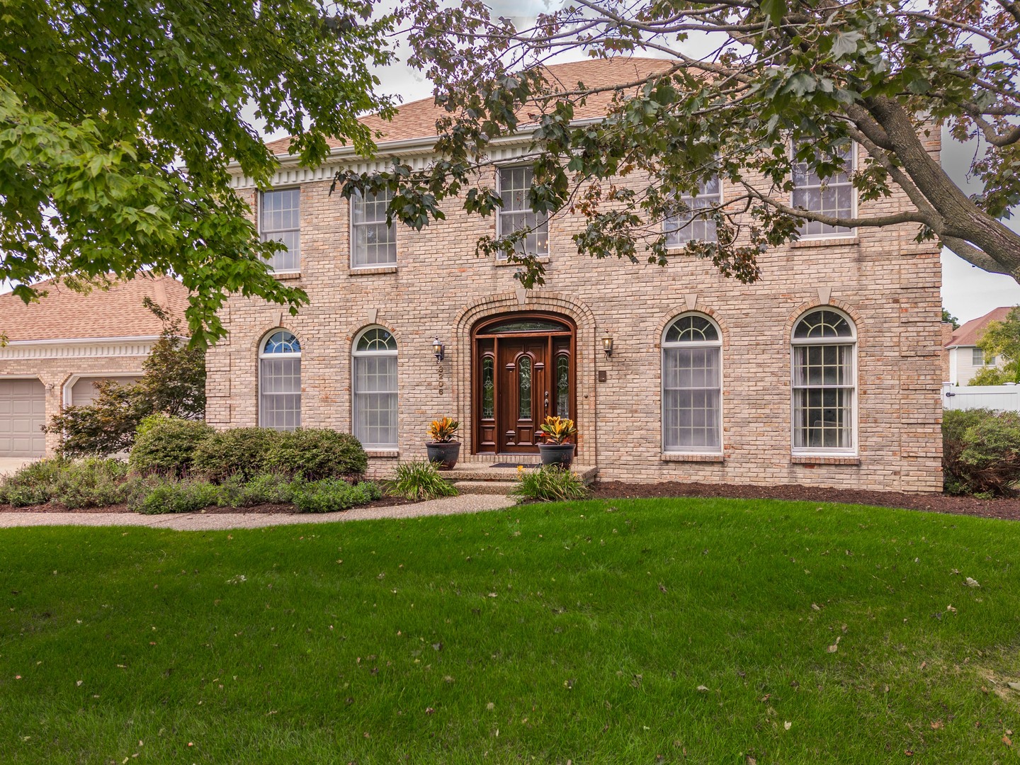 3206 Leafy Lane Property Photo 1