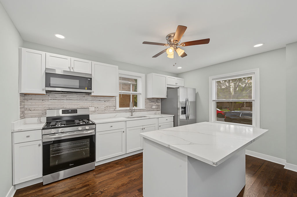 11325 S Avenue H Property Photo 7