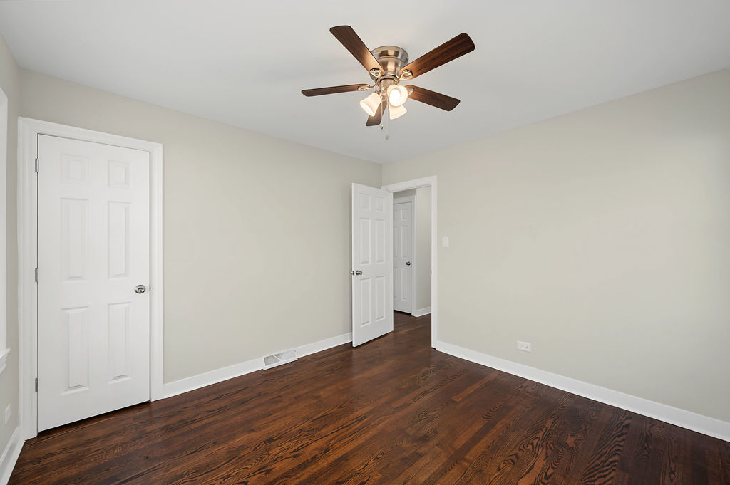 11325 S Avenue H Property Photo 14