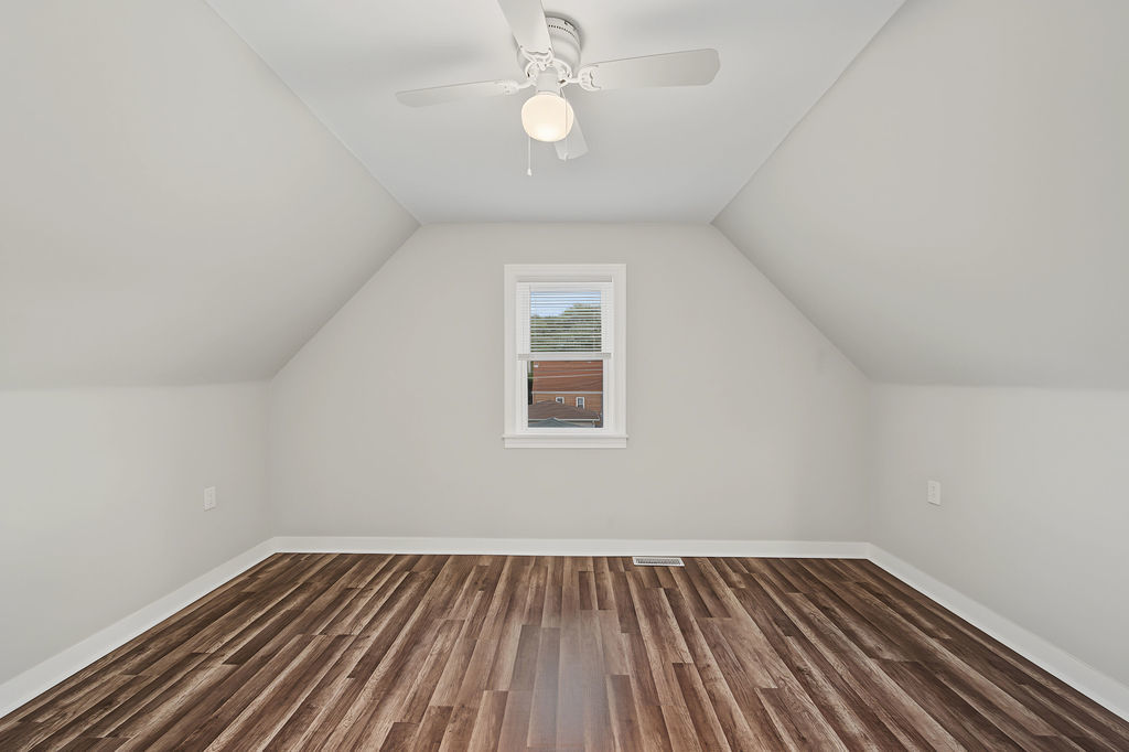 11325 S Avenue H Property Photo 17