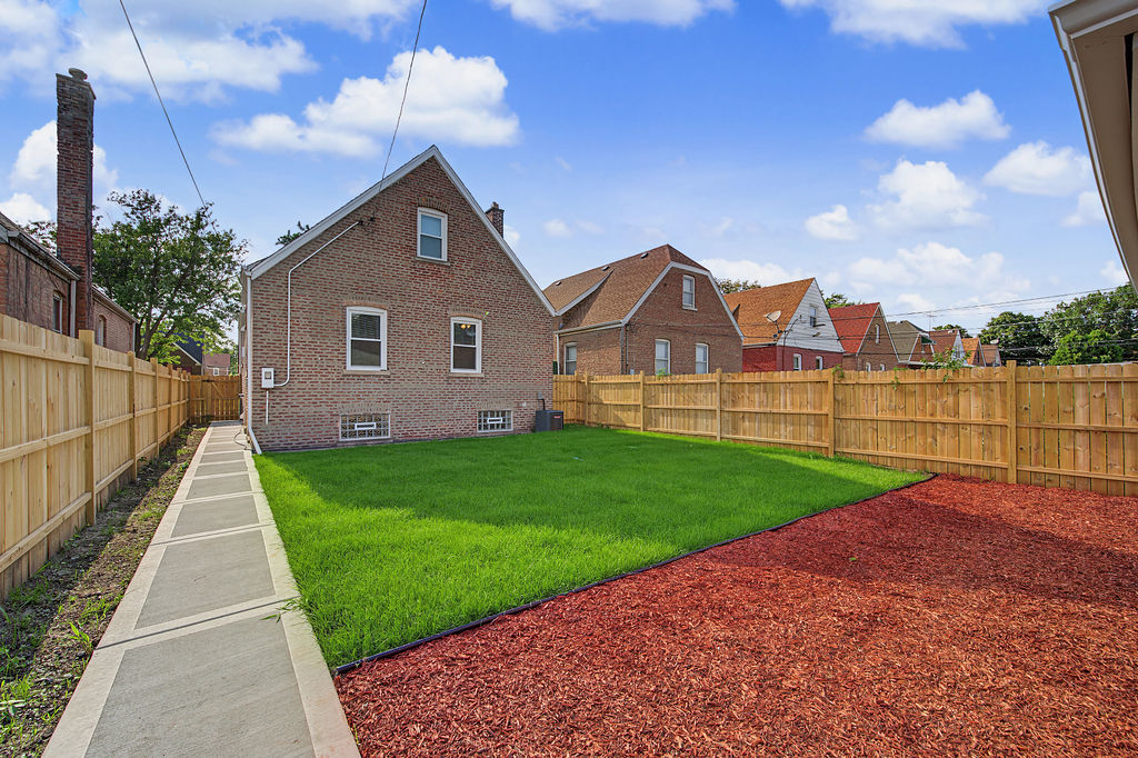 11325 S Avenue H Property Photo 27