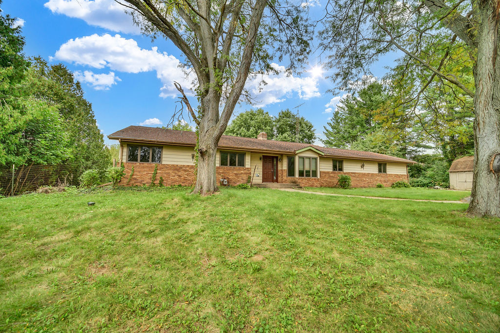 386 Il Route 173 Route Property Photo 3