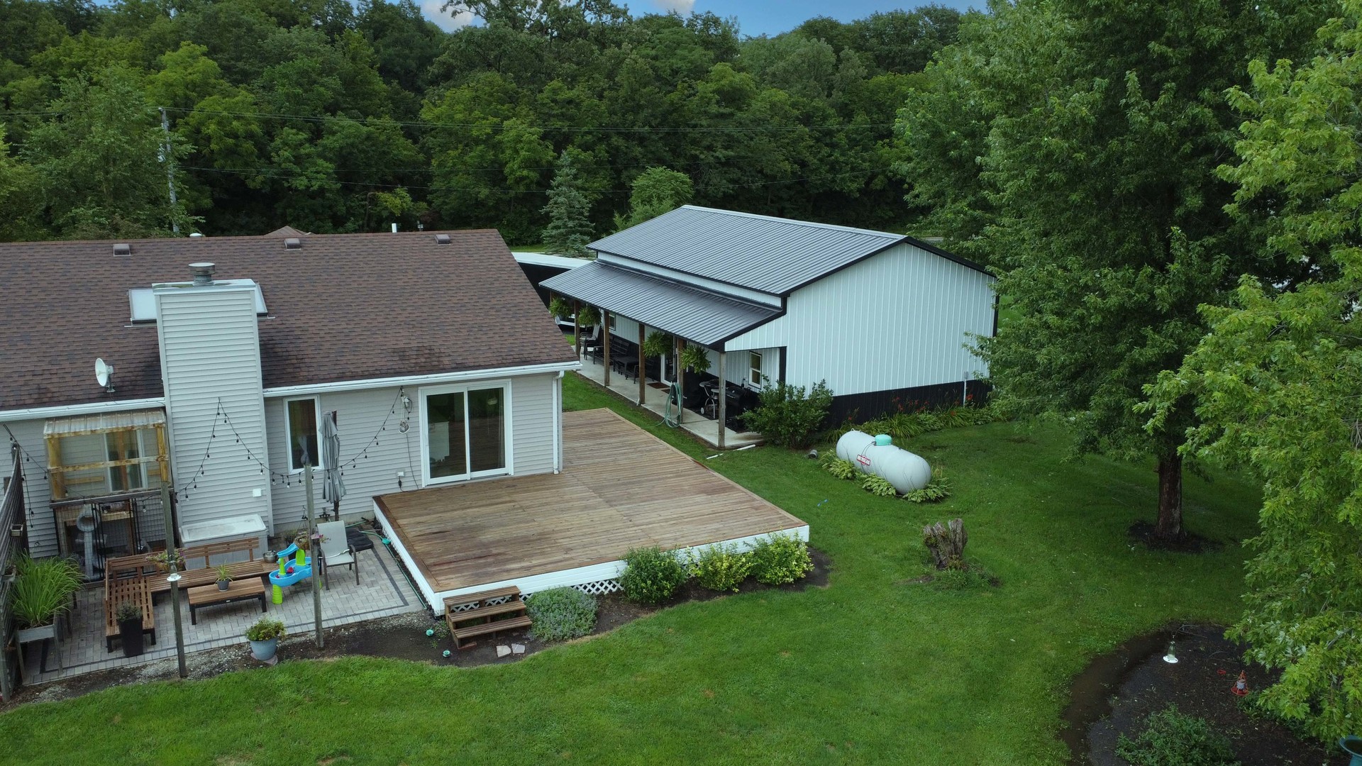 7804 S Sugar Island Road Property Photo 6