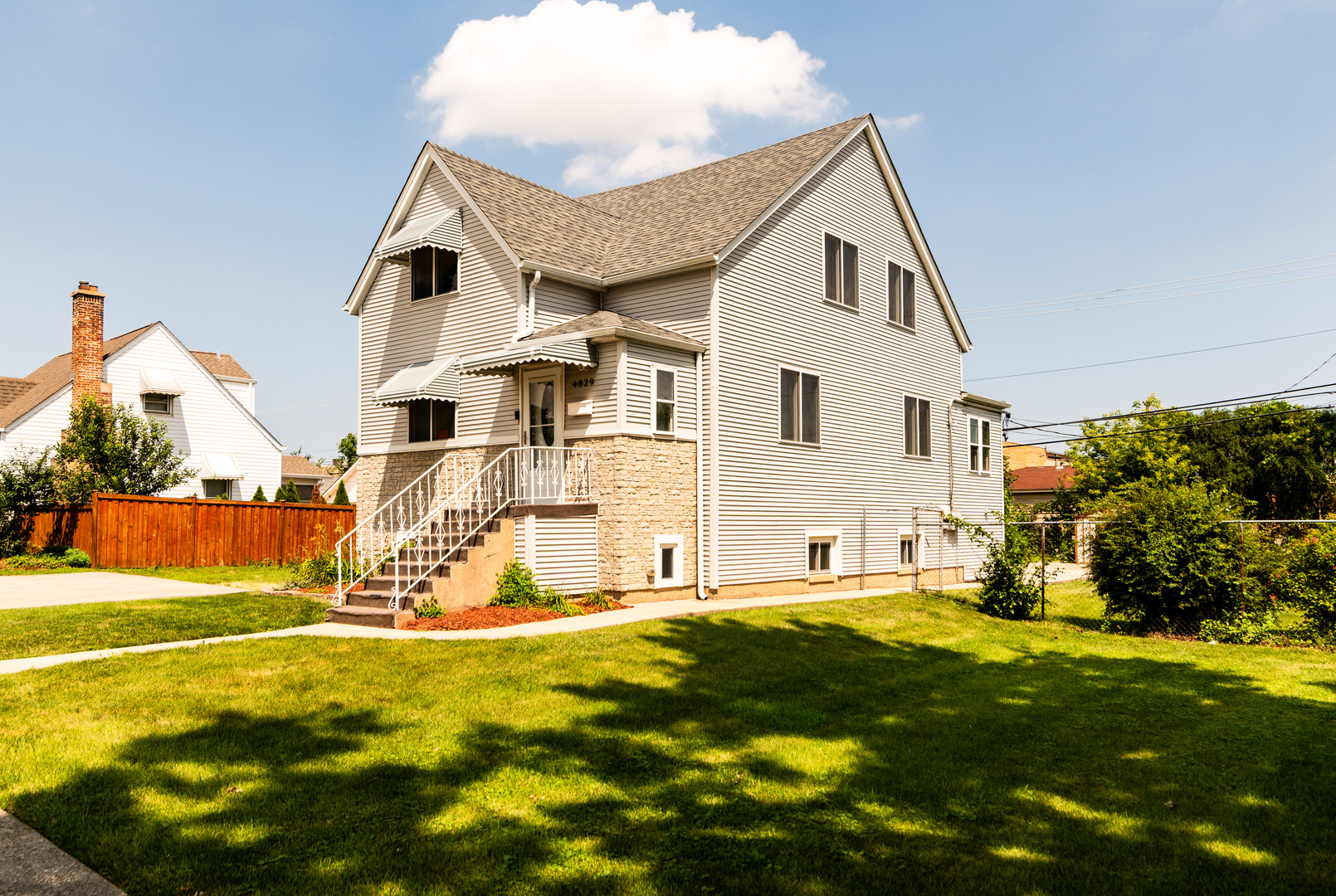 4829 Forster Avenue Property Photo 2