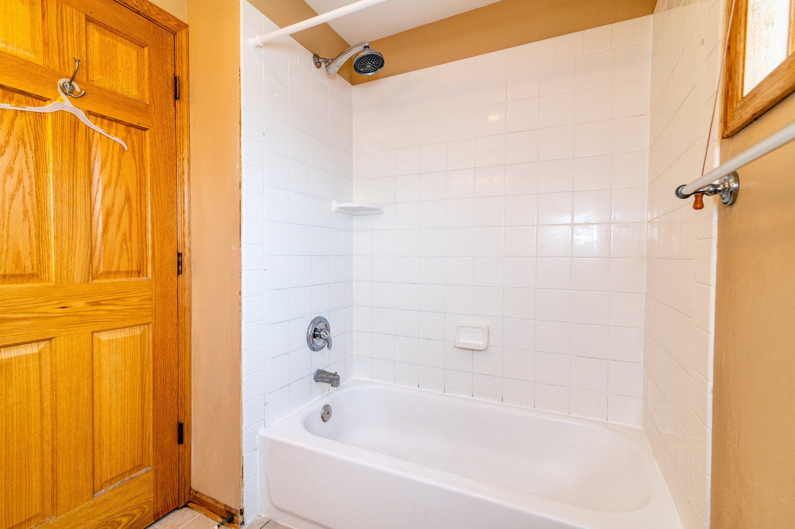 4829 Forster Avenue Property Photo 20