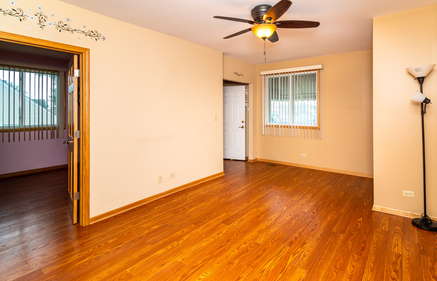4829 Forster Avenue Property Photo 39
