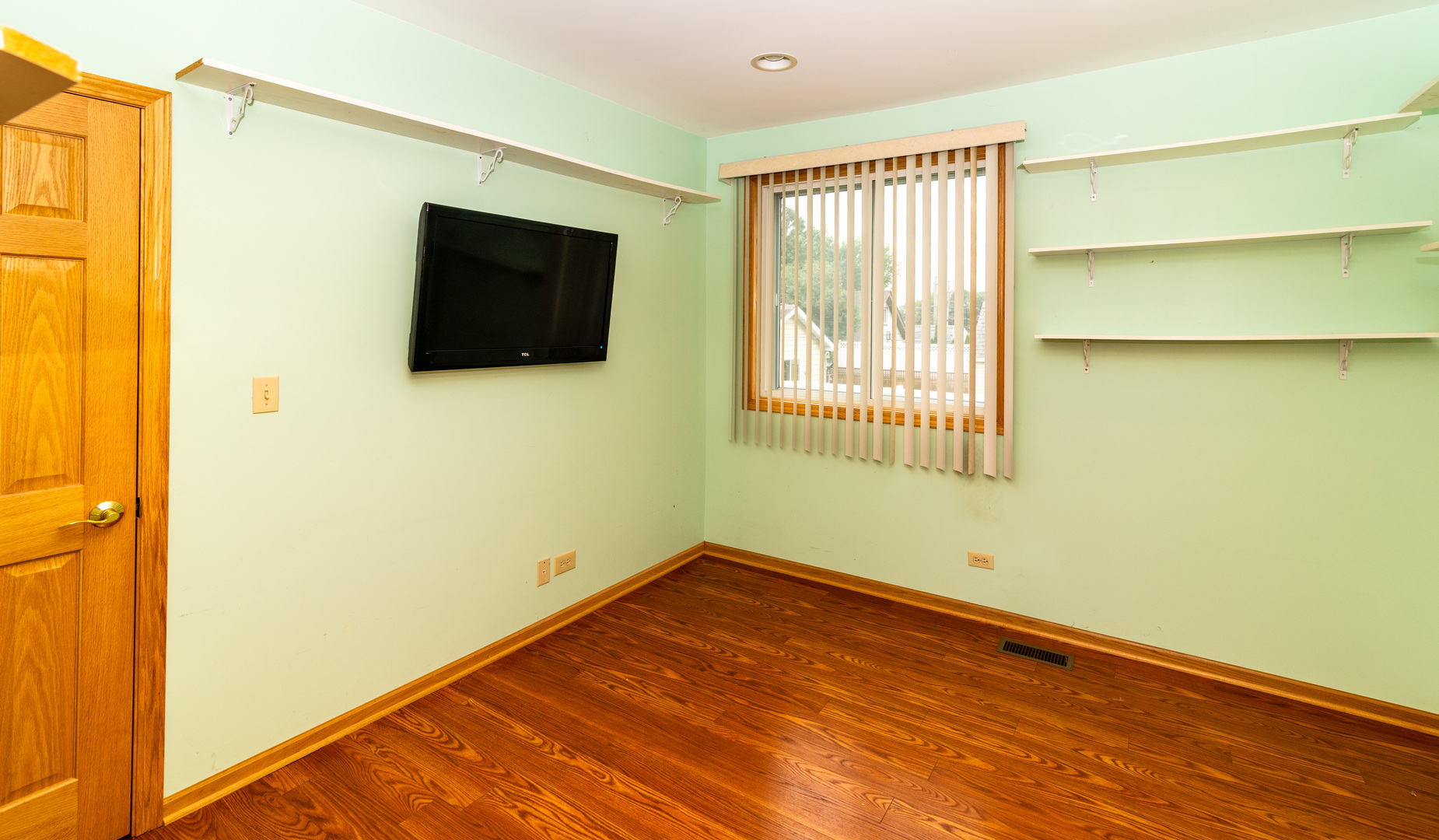 4829 Forster Avenue Property Photo 47