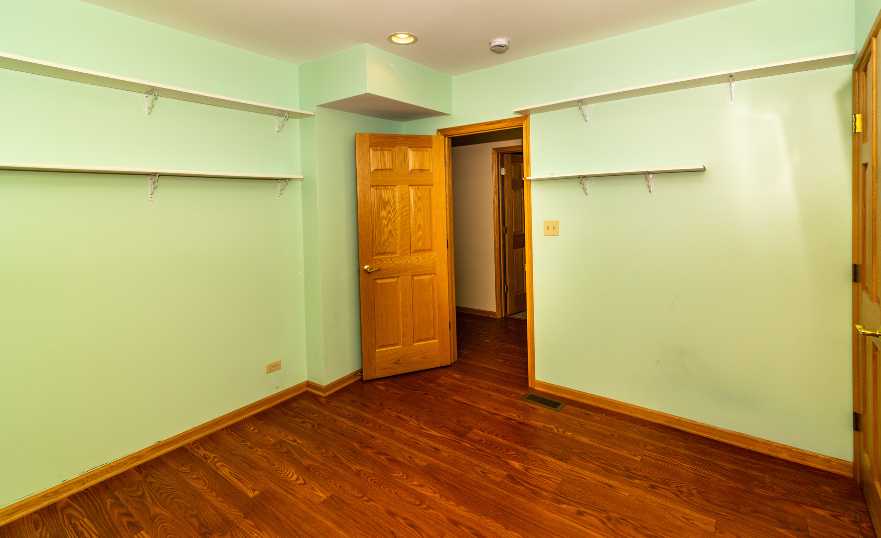 4829 Forster Avenue Property Photo 49