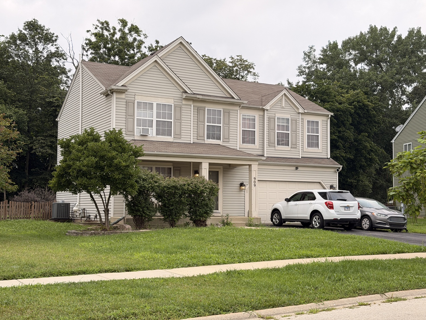 909 Timber Springs Drive Property Photo 3